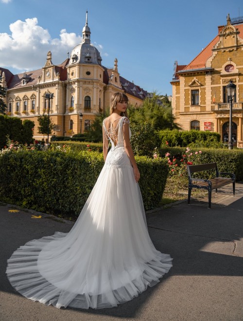 https://elisebride.ro/images/stories/virtuemart/product/17 Zara       (3).jpg